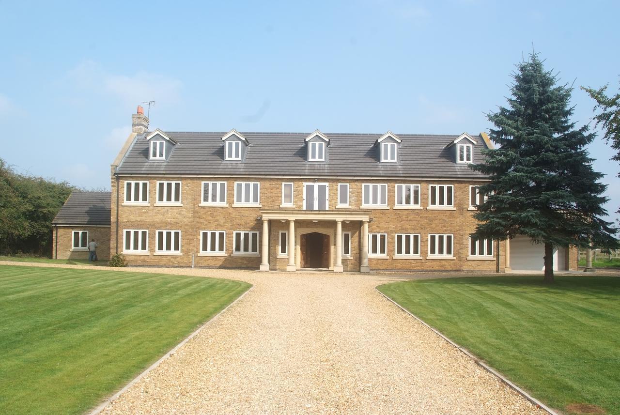 Woodhouse Farm Lodge Сполдинг Екстериор снимка