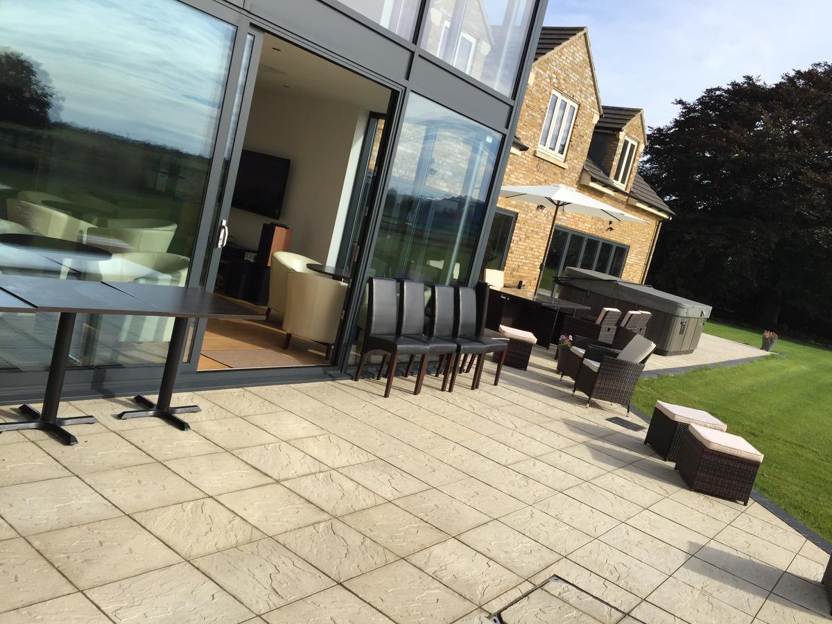 Woodhouse Farm Lodge Сполдинг Екстериор снимка