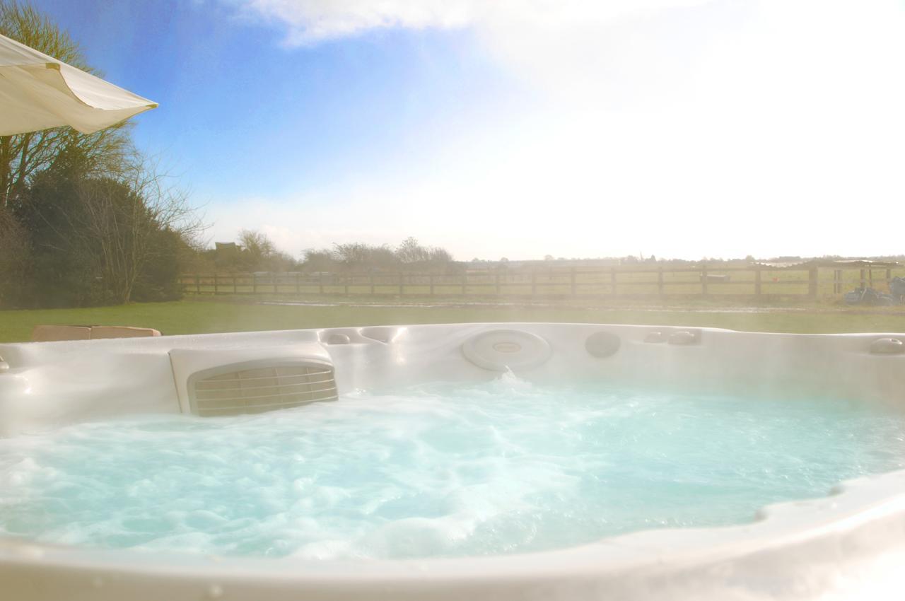 Woodhouse Farm Lodge Сполдинг Екстериор снимка